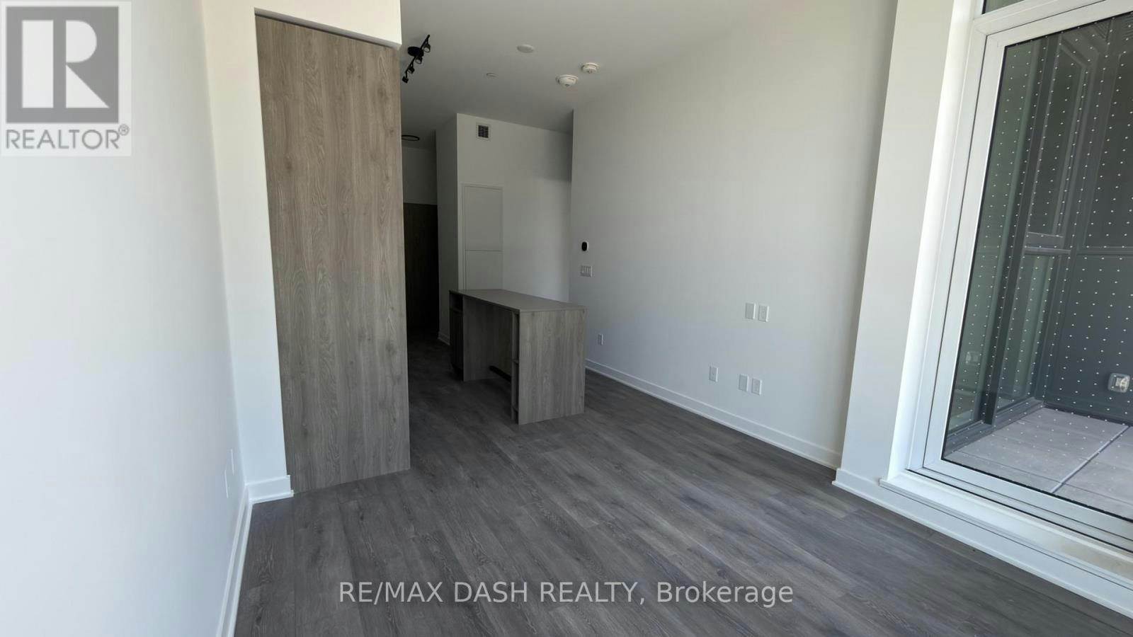 208-1007 The Queensway Avenue, Toronto, ON, M8Z 0H4 - 9