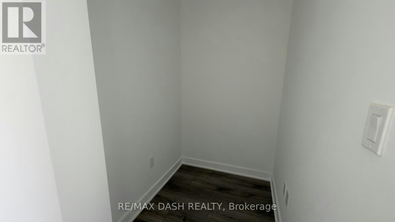 208-1007 The Queensway Avenue, Toronto, ON, M8Z 0H4 - 12