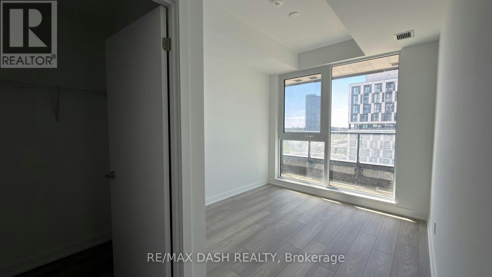 627-1007 The Queensway Avenue, Toronto, ON, M8Z 0H4 - 8