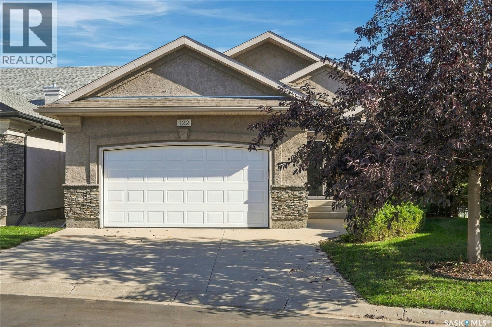 122-201 Cartwright Terrace, Saskatoon, SK, S7T 0A4
