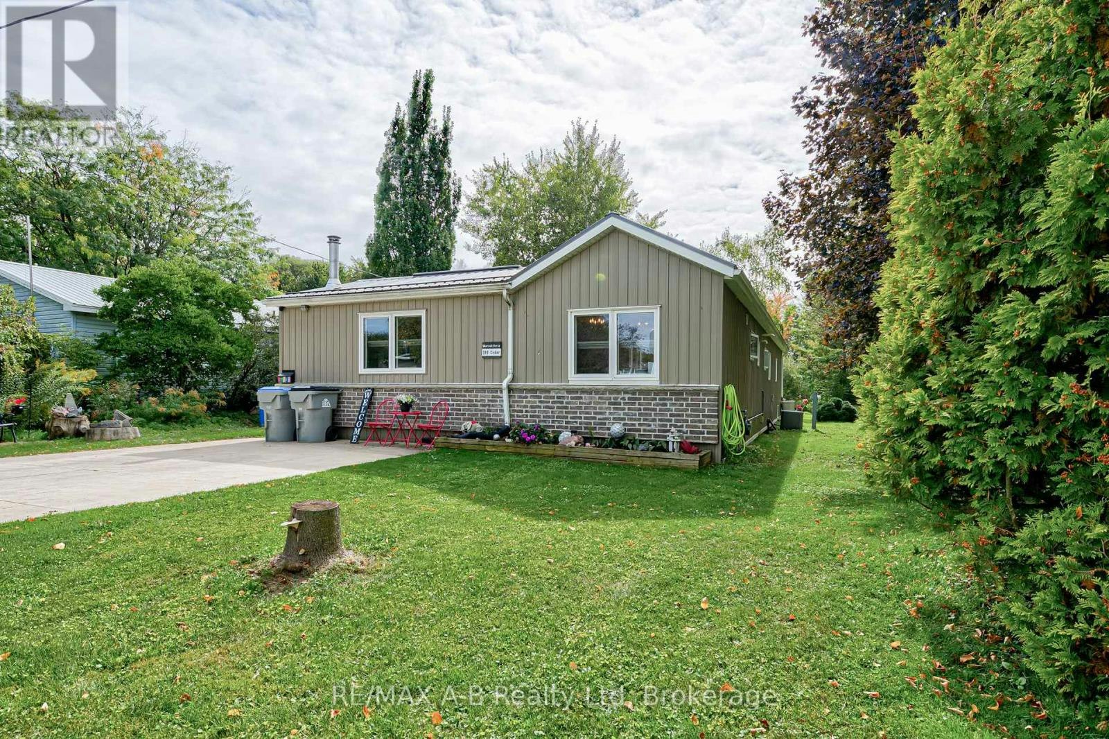 195 Cedar Road, Perth East, ON, N5A 6S6