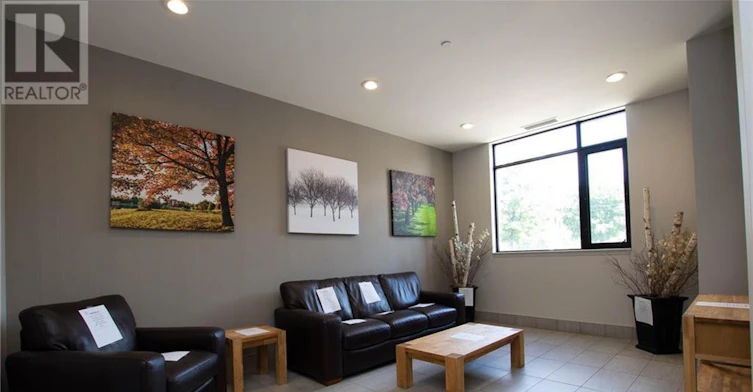414-808 Bronson Avenue, Ottawa, ON, K1S 5A4 - 3