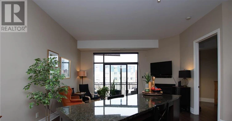 414-808 Bronson Avenue, Ottawa, ON, K1S 5A4 - 9