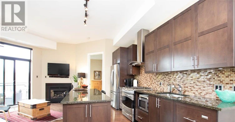 414-808 Bronson Avenue, Ottawa, ON, K1S 5A4 - 5
