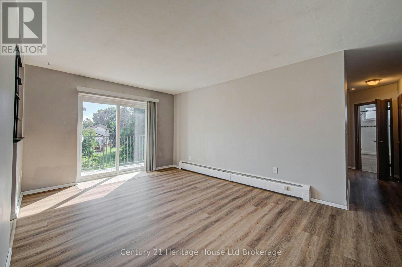 401-770 Hughson Street, Woodstock, ON, N4S 4P5 - 2