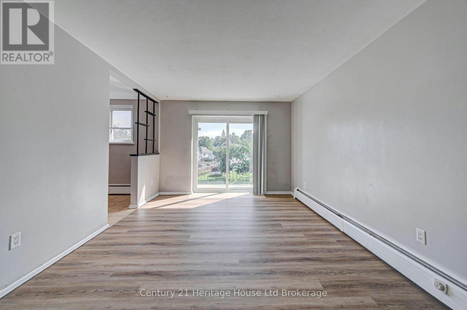 401-770 Hughson Street, Woodstock, ON, N4S 4P5 - 4