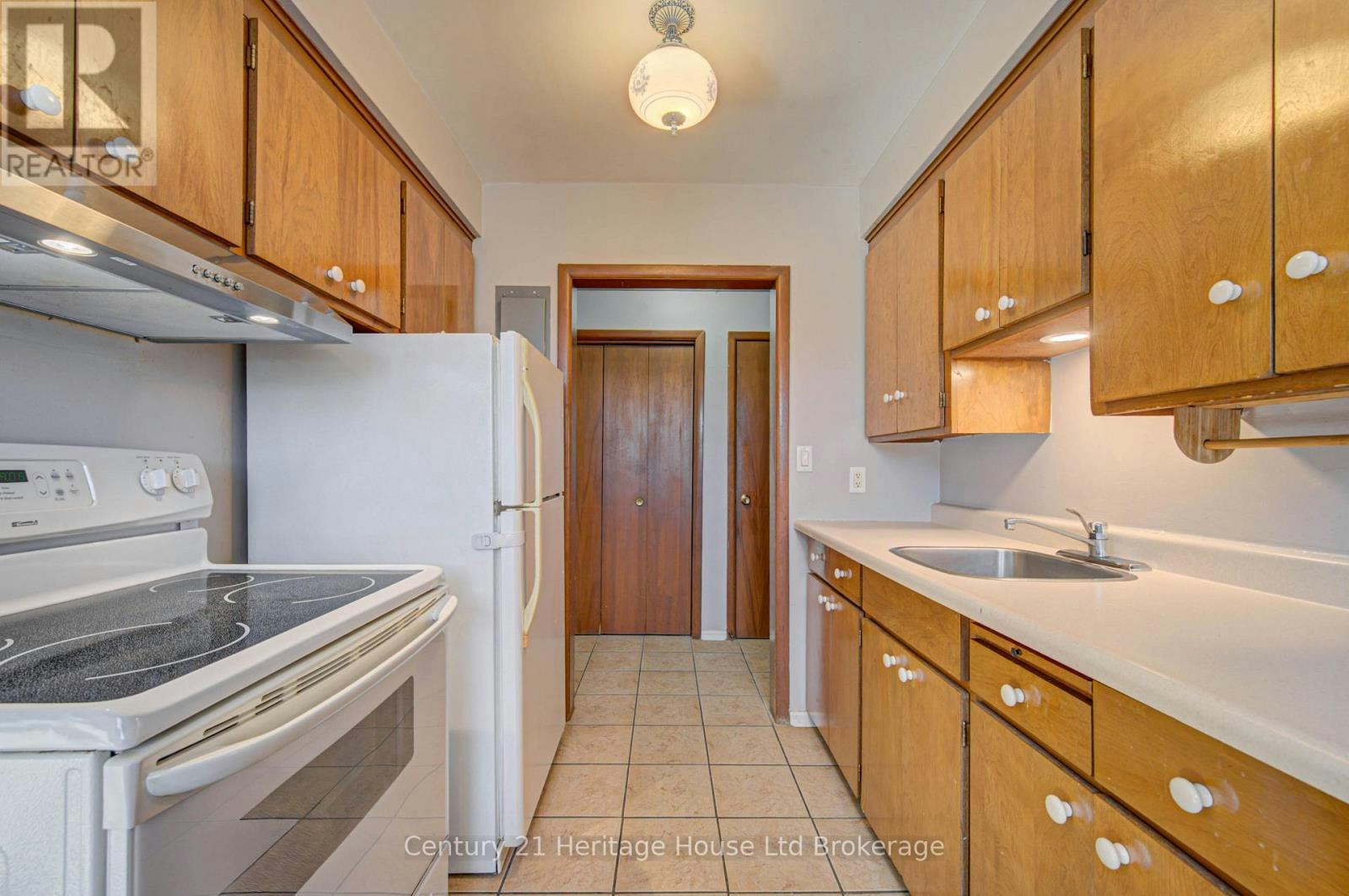 401-770 Hughson Street, Woodstock, ON, N4S 4P5 - 6