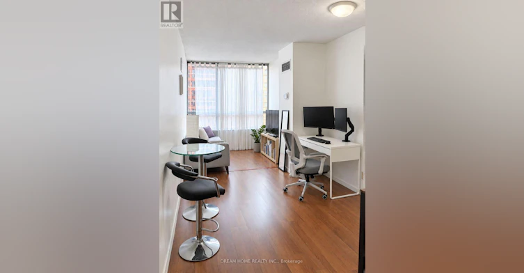 1505-717 Bay Street, Toronto, ON, M5G 2J9 - 4