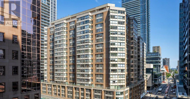 1505-717 Bay Street, Toronto, ON, M5G 2J9