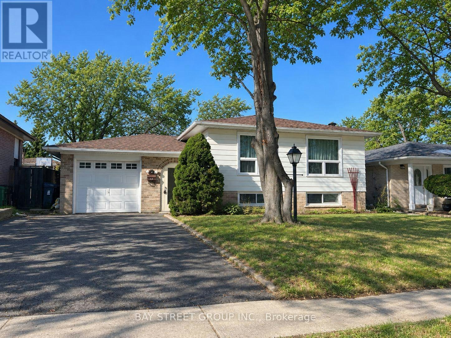 BSMT-22 Wardencourt Drive, Toronto, ON, M1T 2H3