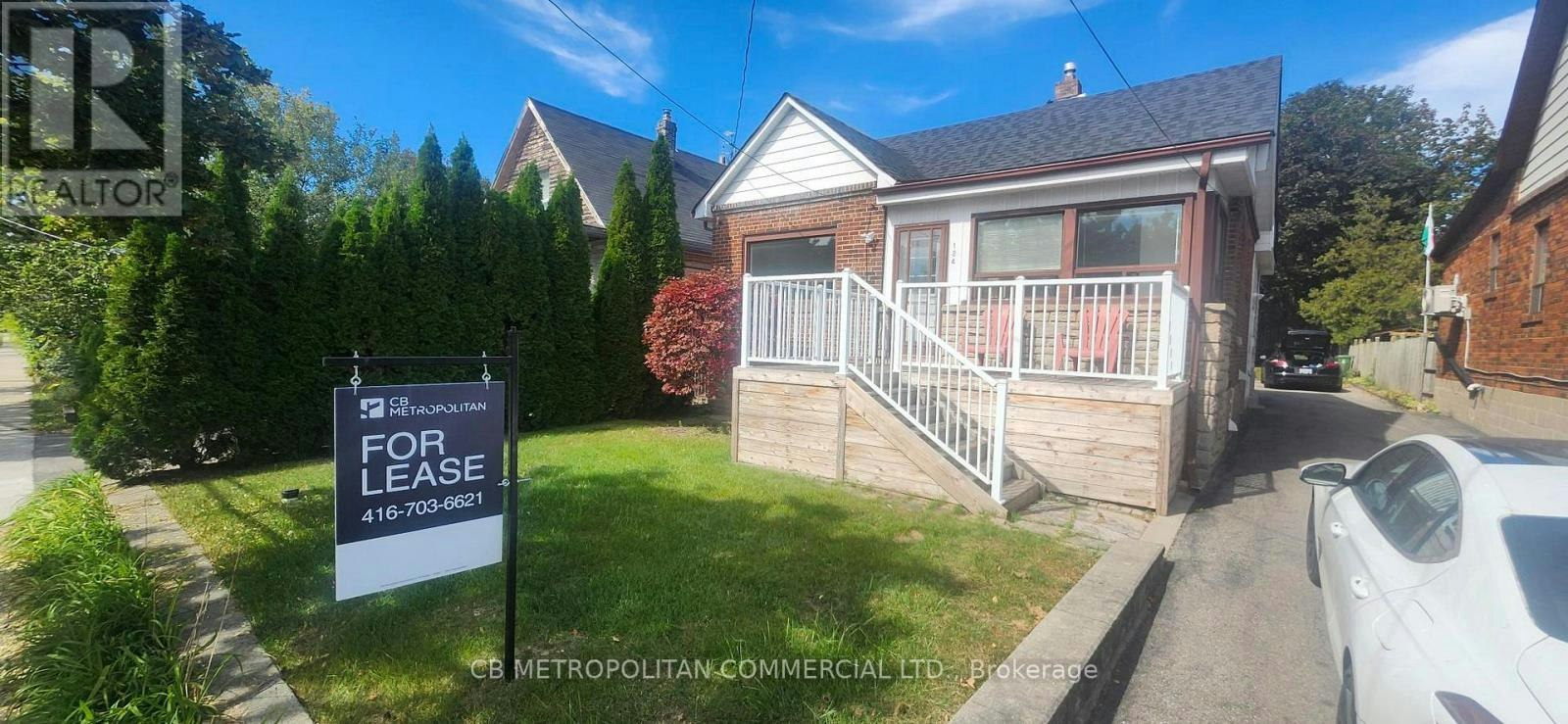UPPER-124 Evans Avenue, Toronto, ON, M8Z 1H9