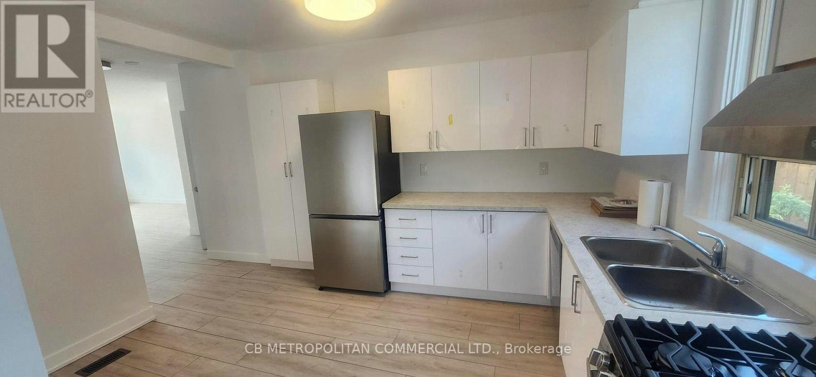 UPPER-124 Evans Avenue, Toronto, ON, M8Z 1H9 - 4