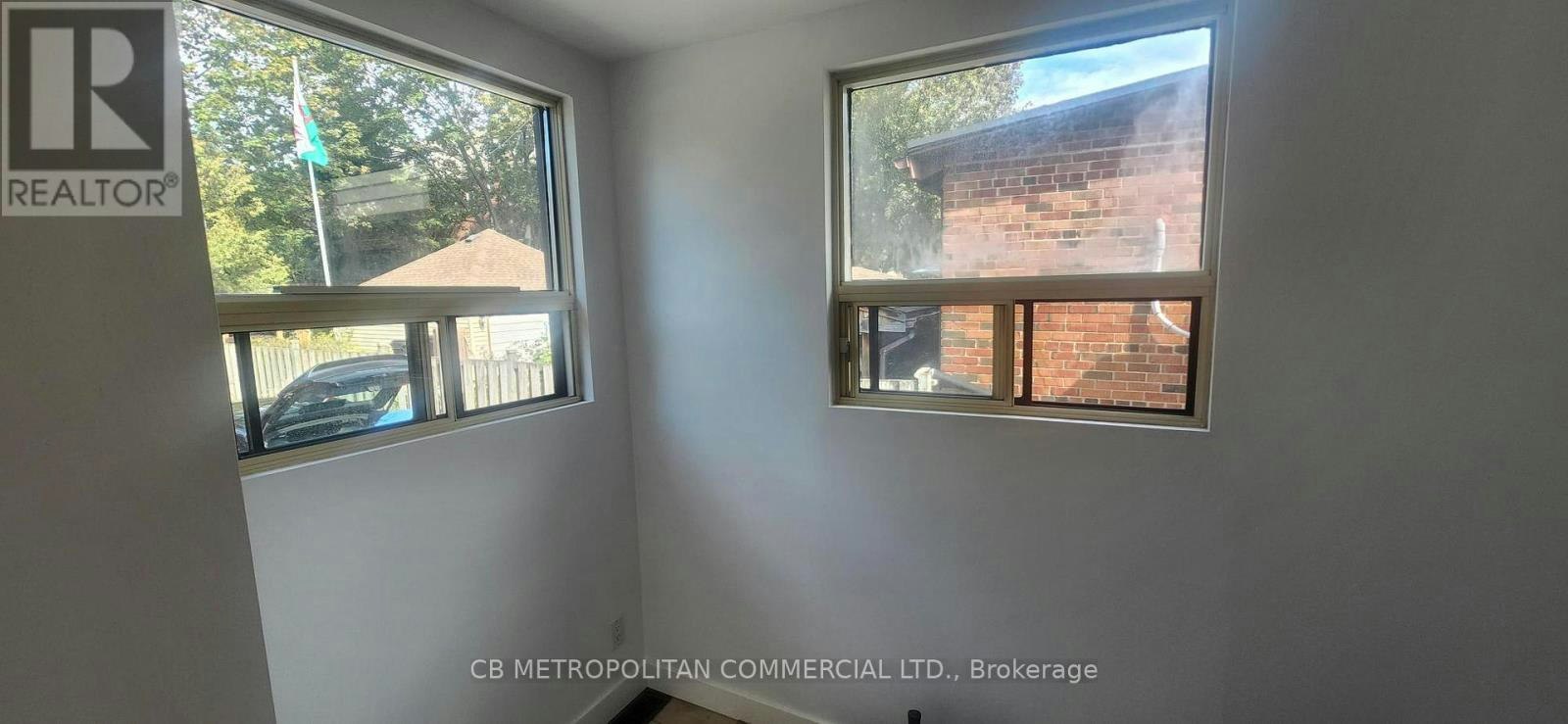 UPPER-124 Evans Avenue, Toronto, ON, M8Z 1H9 - 5