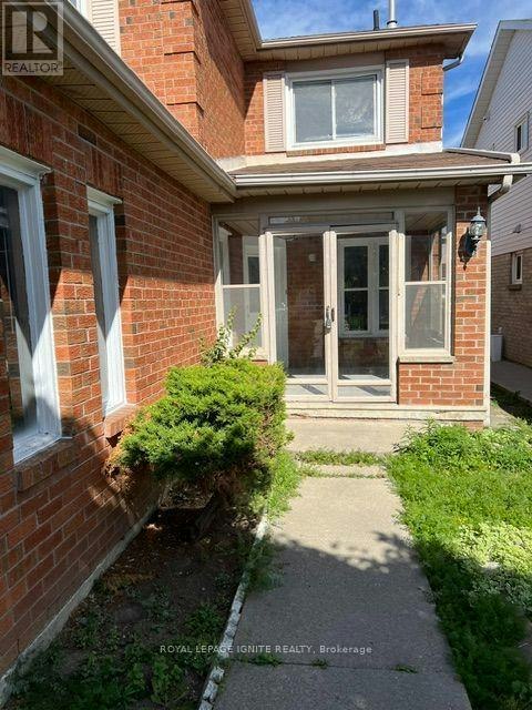 62 Woodside Court, Brampton, ON, L6Y 3Z2