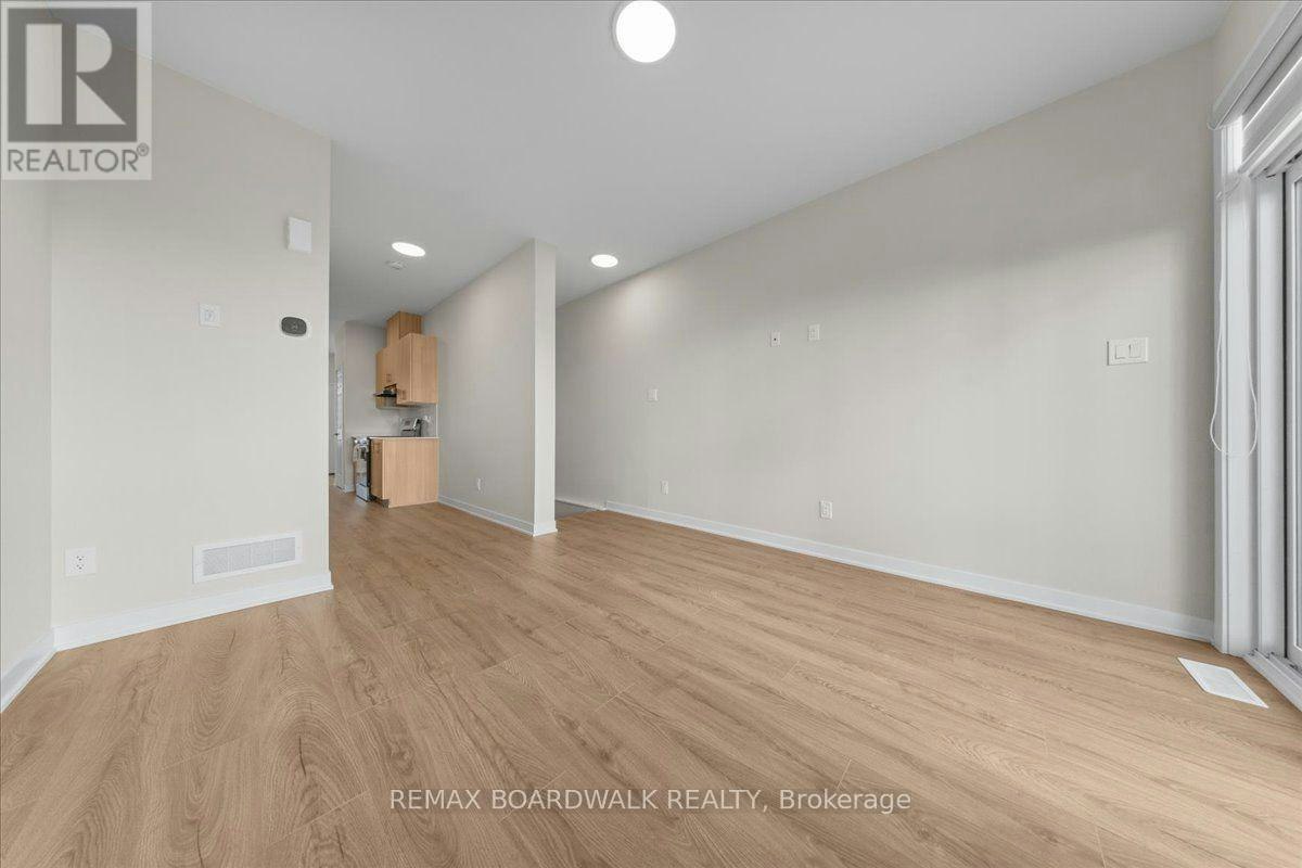 814 Utopie Private, Ottawa, ON, K1W 0M5 - 11