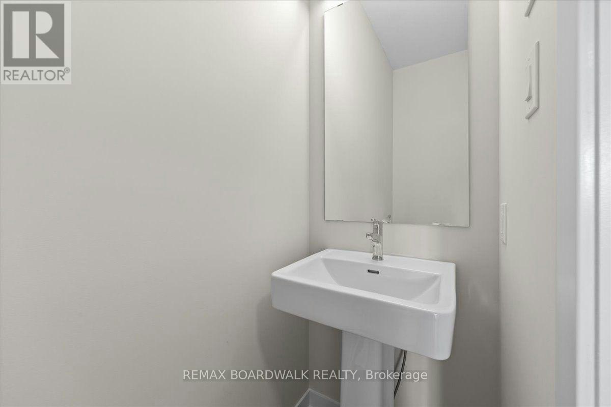 814 Utopie Private, Ottawa, ON, K1W 0M5 - 9