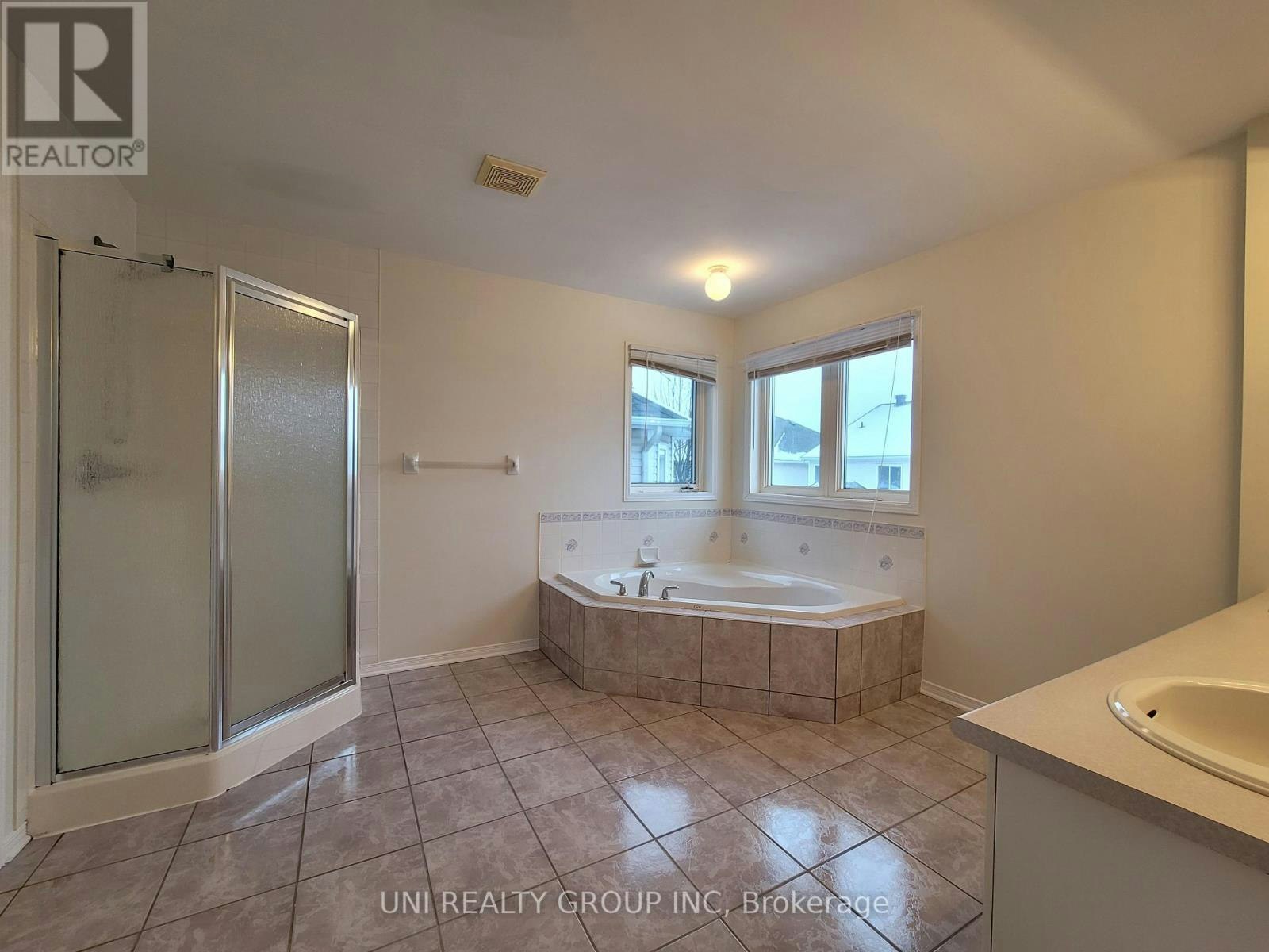 12 Staten Way, Ottawa, ON, K2C 4E7 - 17