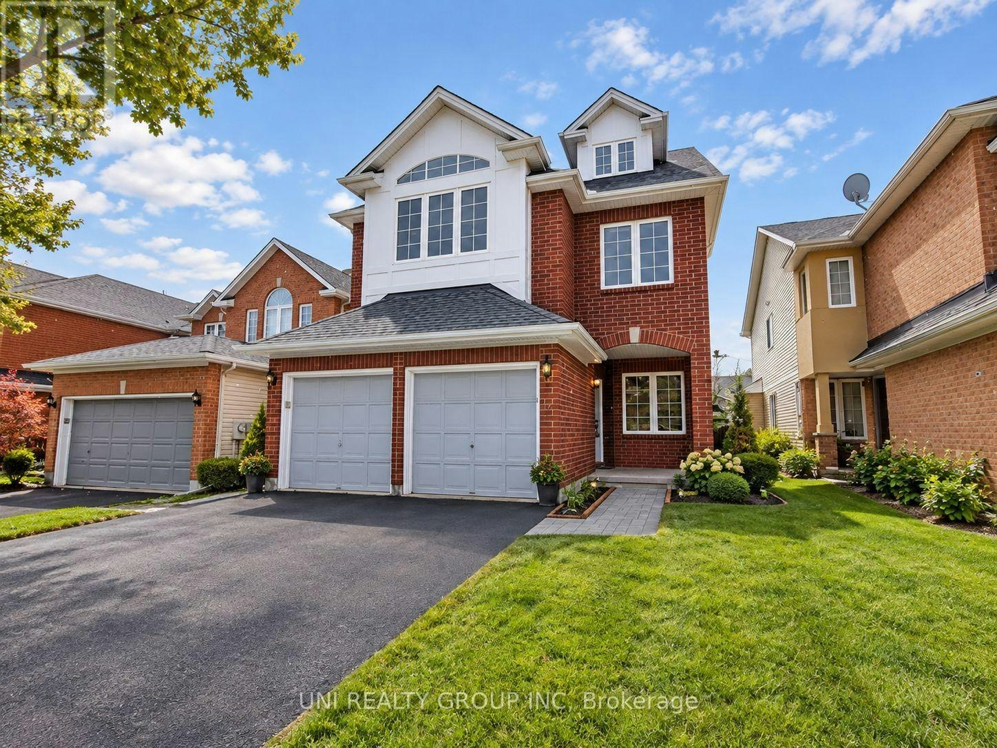 12 Staten Way, Ottawa, ON, K2C 4E7