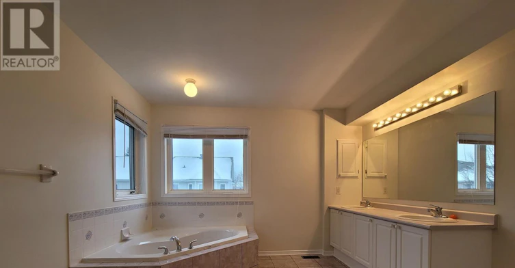 12 Staten Way, Ottawa, ON, K2C 4E7 - 19