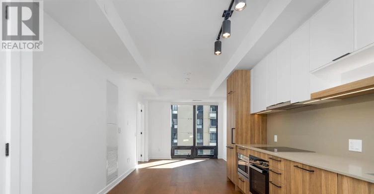 1802-91 Montclair Avenue, Toronto, ON, M5P 0B1 - 17