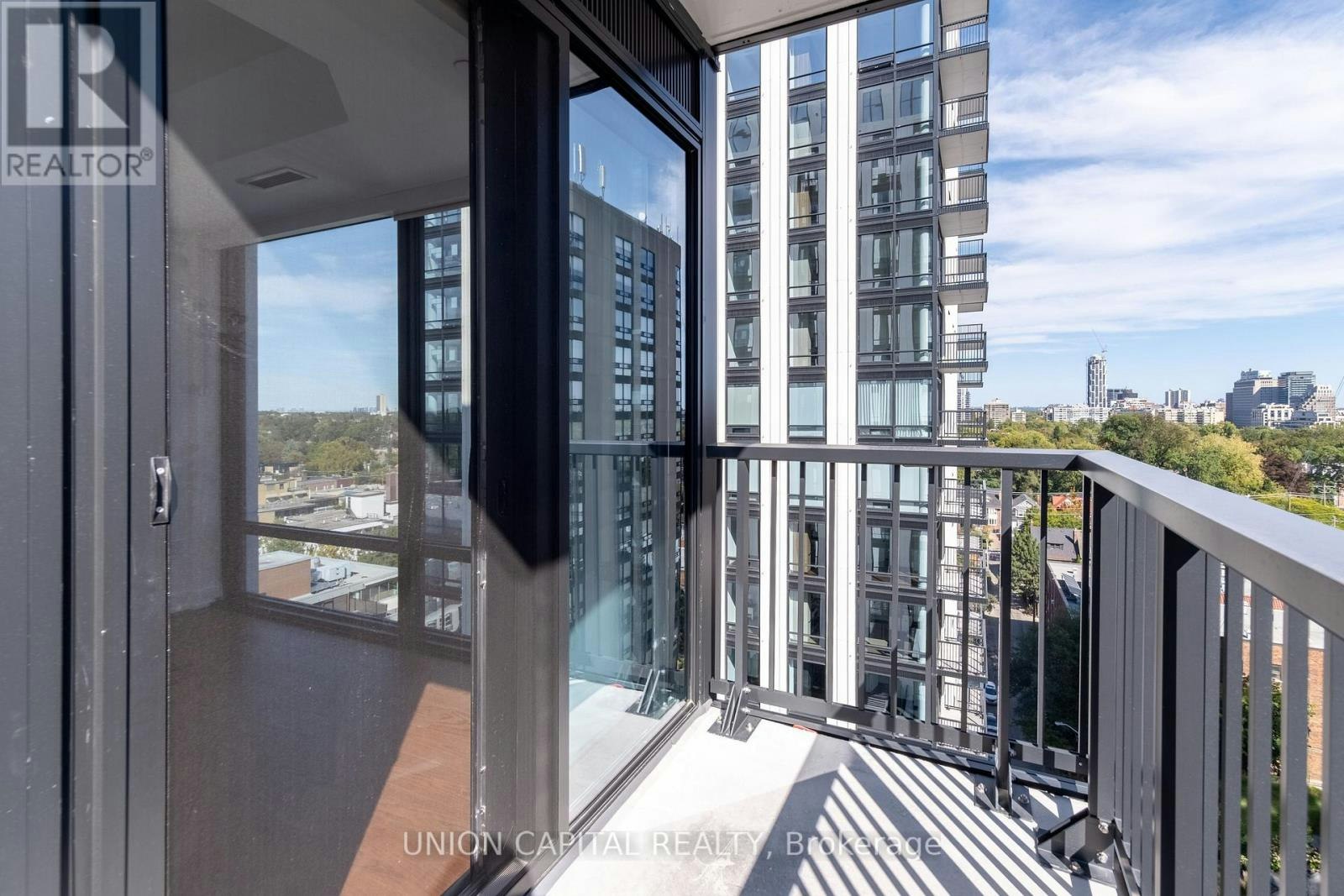1802-91 Montclair Avenue, Toronto, ON, M5P 0B1 - 40