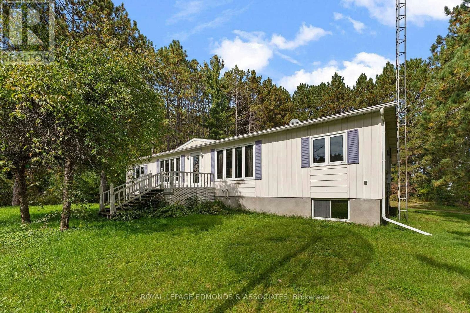 2726 Round Lake Road, Killaloe, ON, K0J 2J0