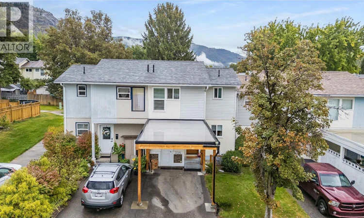 3315 Laurel Crescent