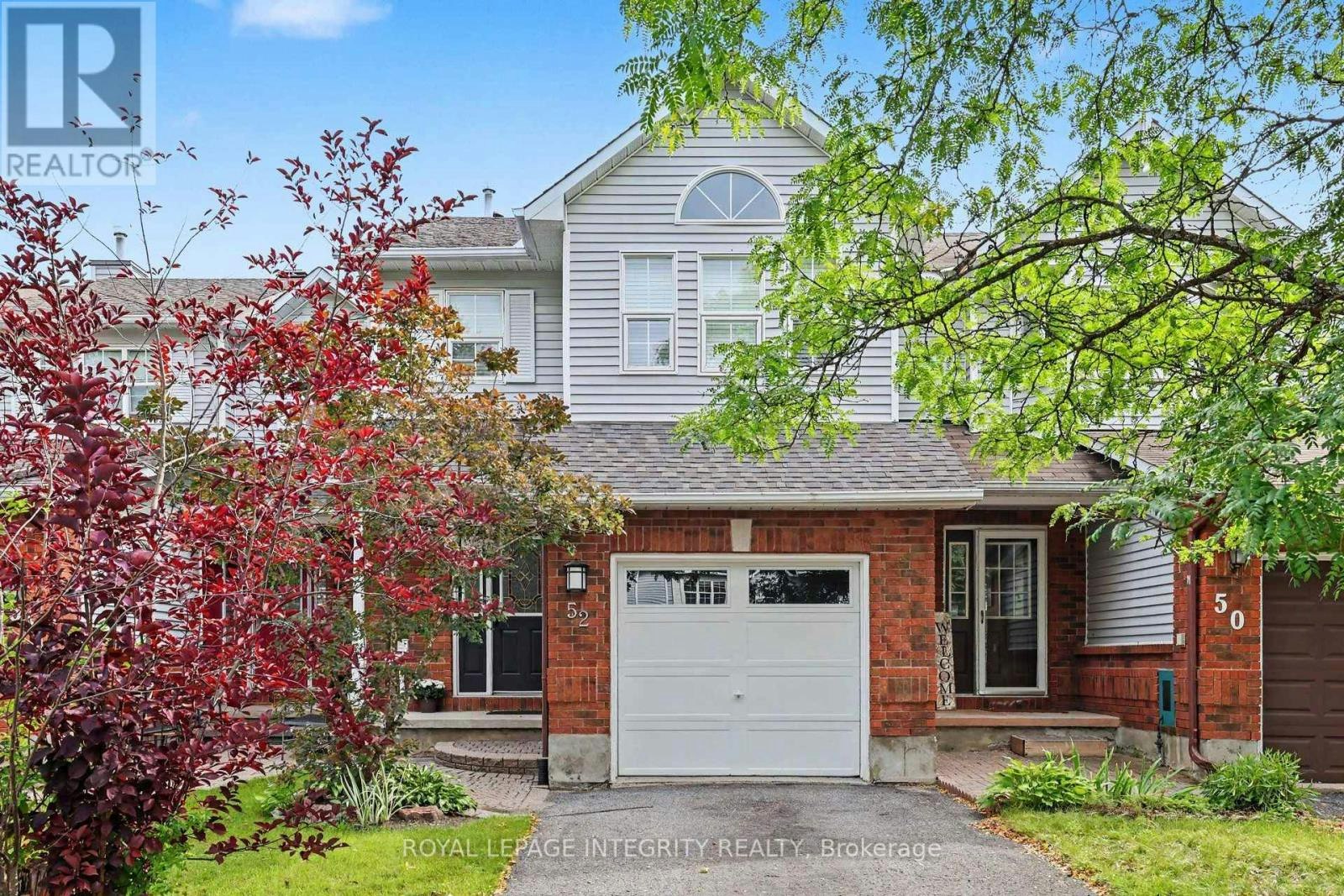 52 Blackdome Crescent, Ottawa, ON, K2T 1A9