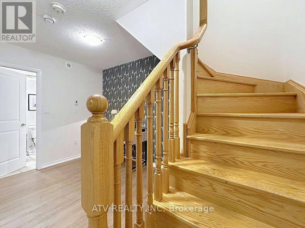 35-26 Fieldway Road, Toronto, ON, M8Z 0E3 - 39