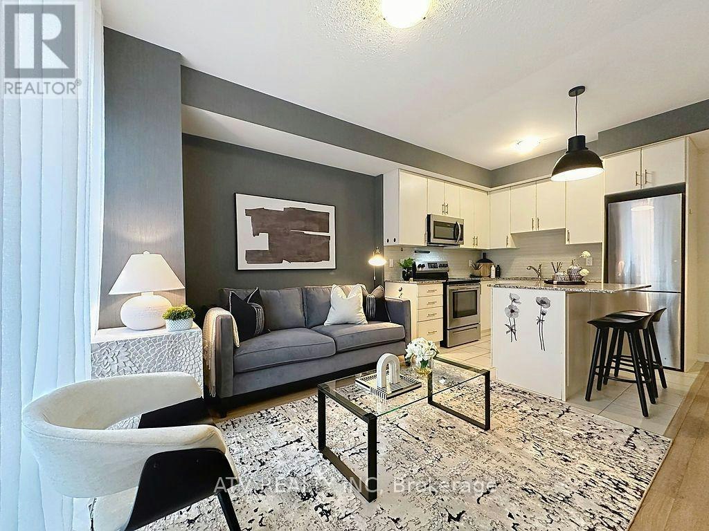 35-26 Fieldway Road, Toronto, ON, M8Z 0E3 - 3