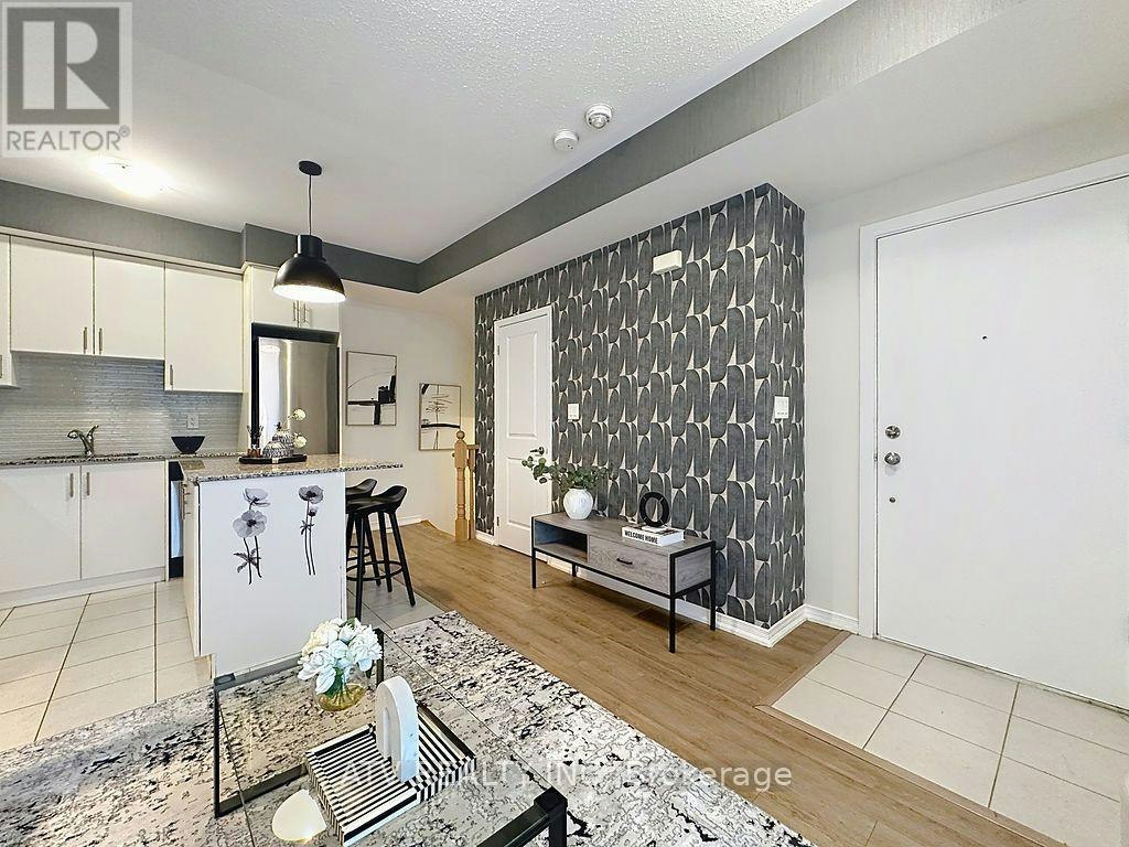 35-26 Fieldway Road, Toronto, ON, M8Z 0E3 - 11