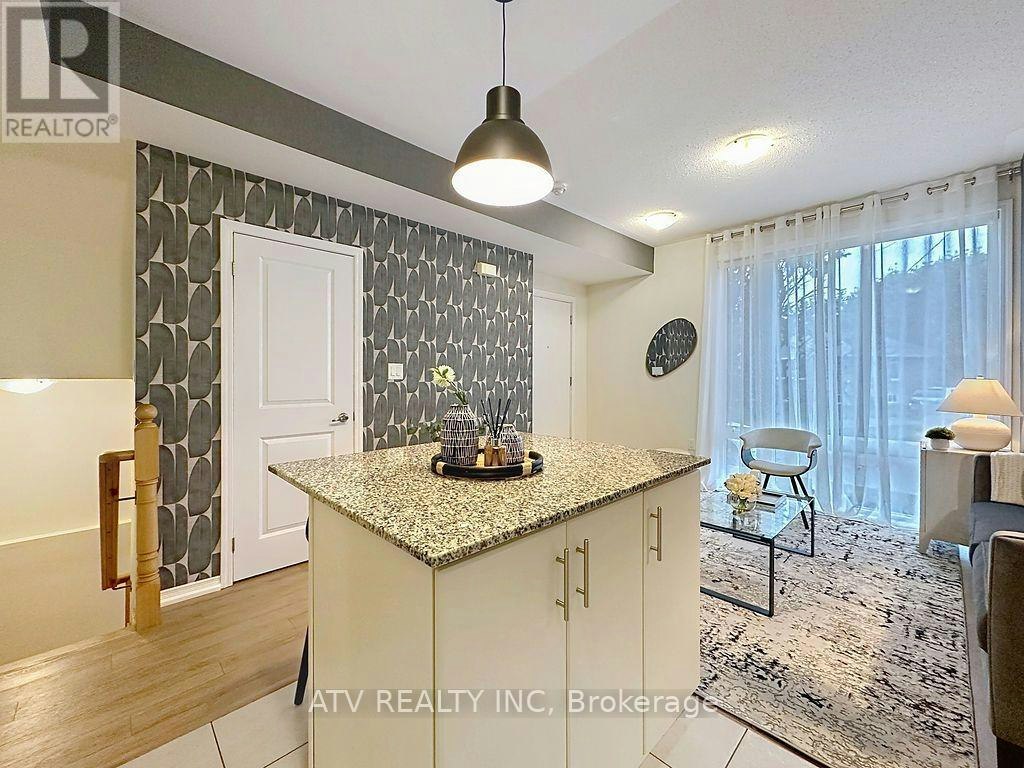 35-26 Fieldway Road, Toronto, ON, M8Z 0E3 - 7