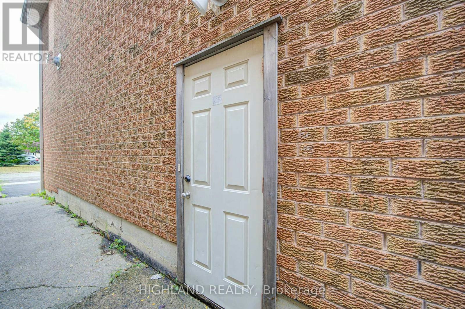 BASEMENT-5327 Landsborough Avenue, Mississauga, ON, L5R 3X1