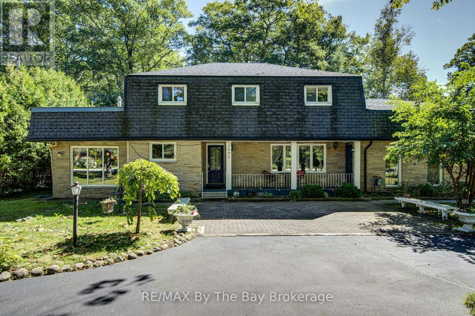1693 River Road W, Wasaga Beach, ON, L9Z 2S2