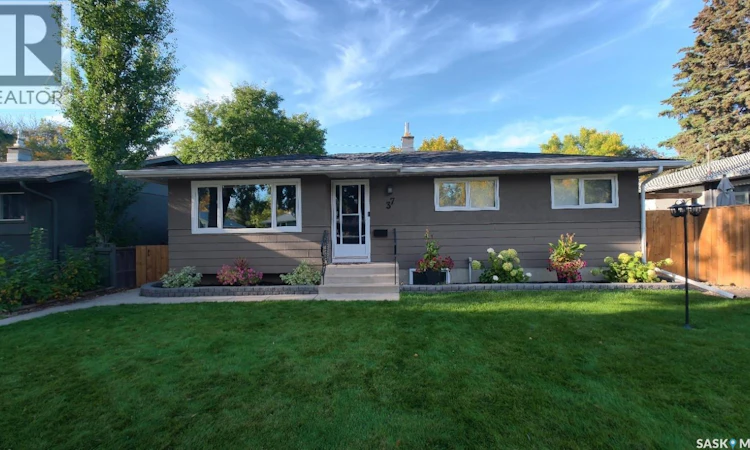 37 Dunning Crescent