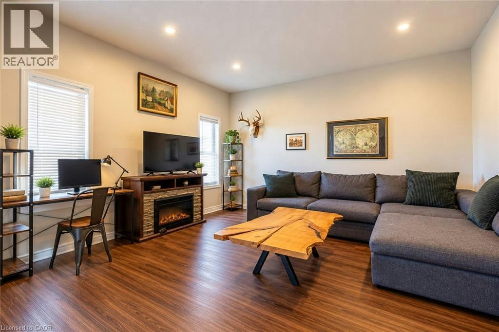 298 Ginseng Street, Waterloo, ON, N2V 0B3 - 7