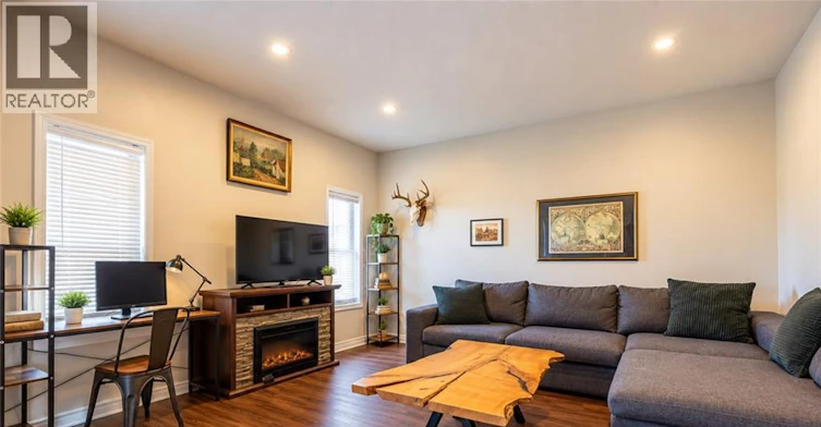 298 Ginseng Street, Waterloo, ON, N2V 0B3 - 7