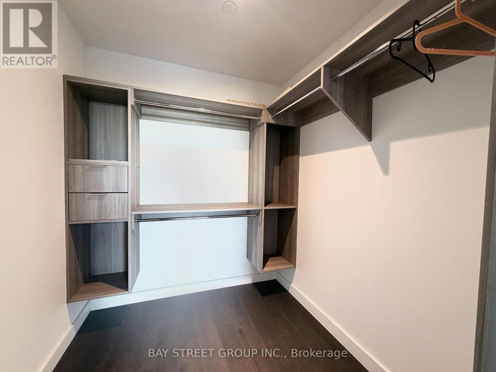 103-33 Mcmahon Drive, Toronto, ON, M2K 0J2 - 11