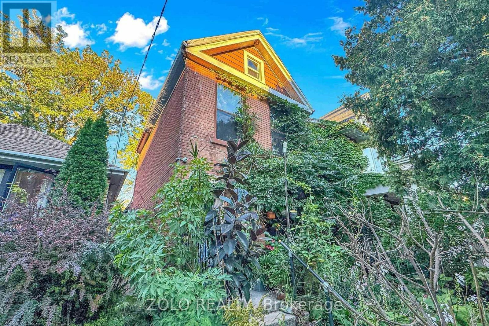 189 Leslie Street, Toronto, ON, M4M 3C6