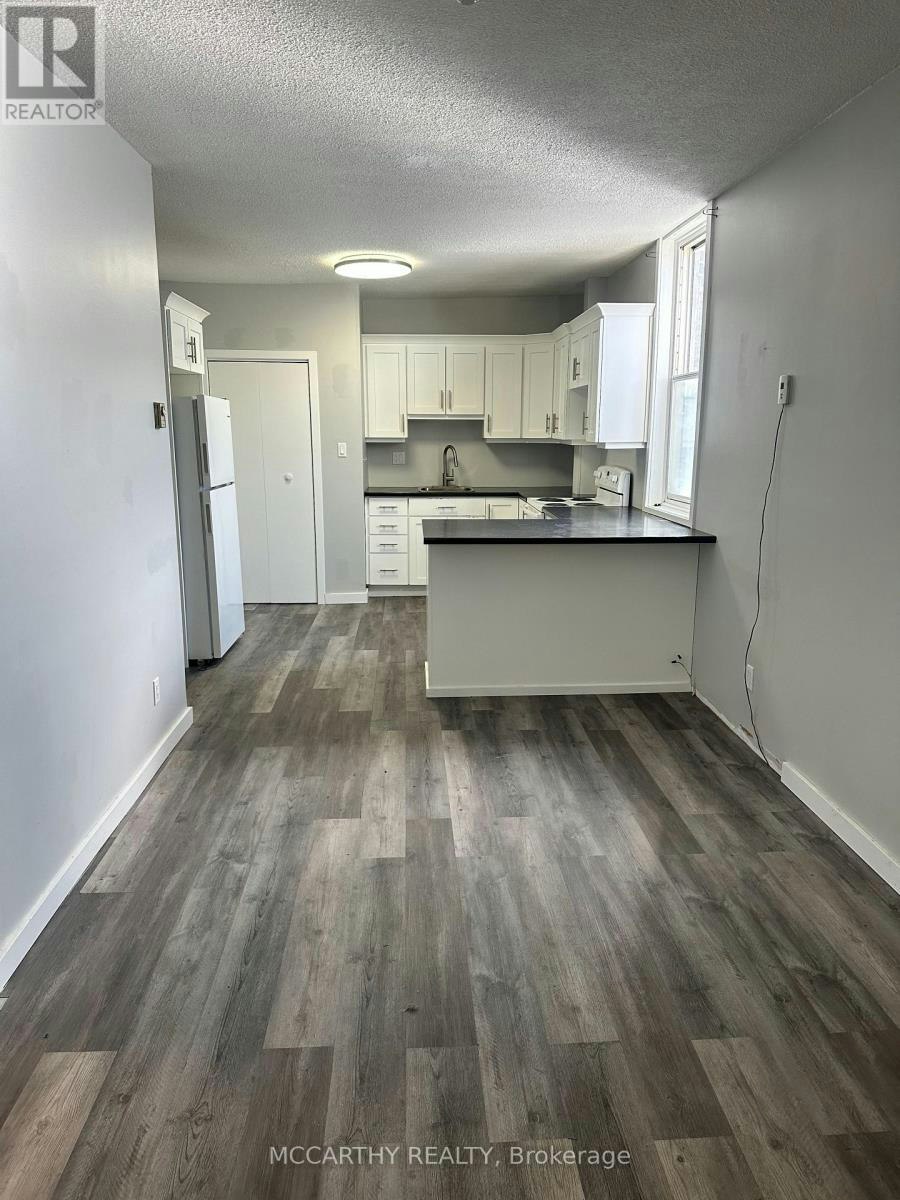 40 Main Street E, Southgate Township, ON, N0C 1B0 - 4