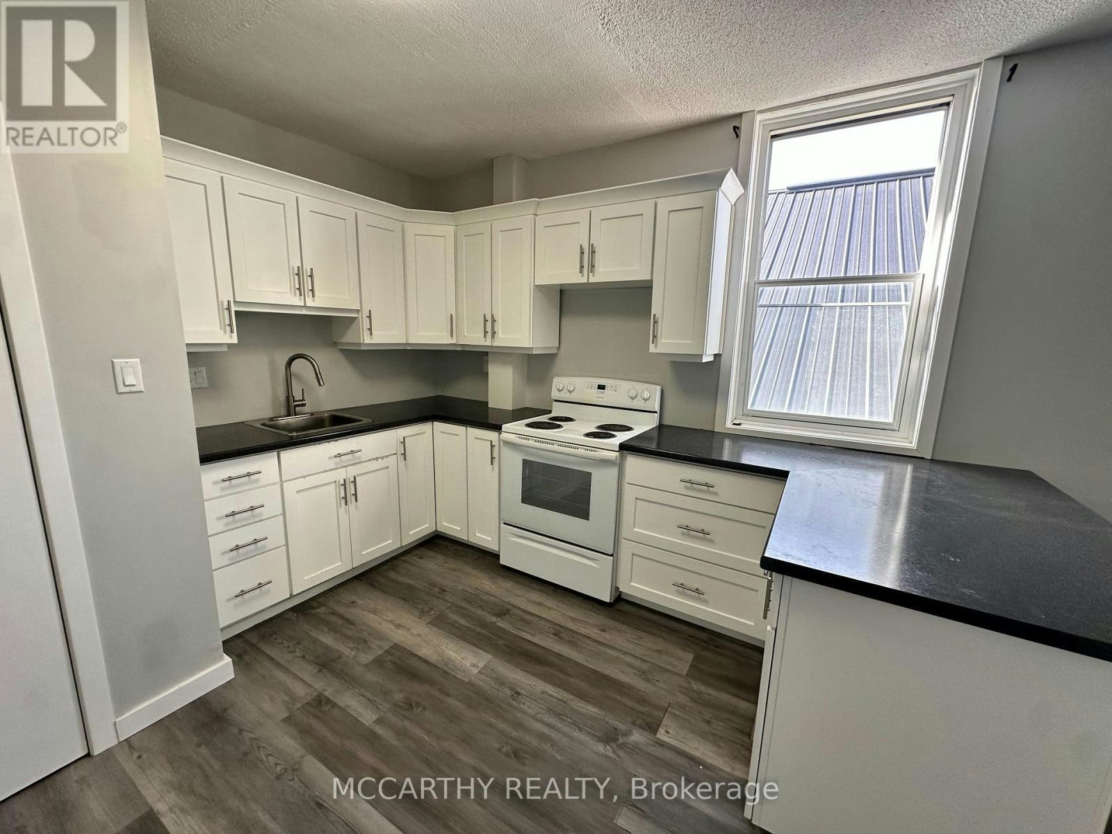 40 Main Street E, Southgate Township, ON, N0C 1B0