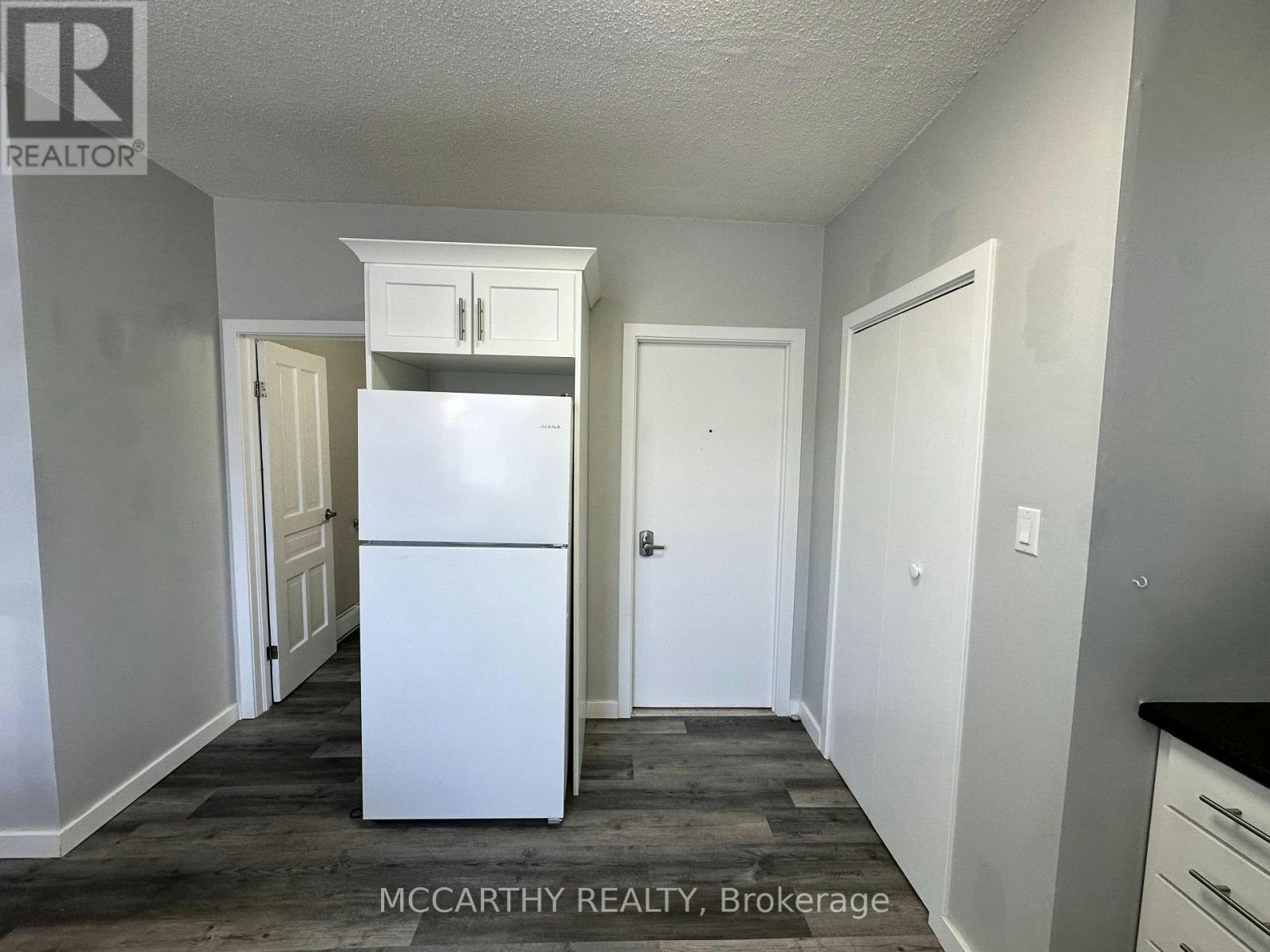 40 Main Street E, Southgate Township, ON, N0C 1B0 - 3