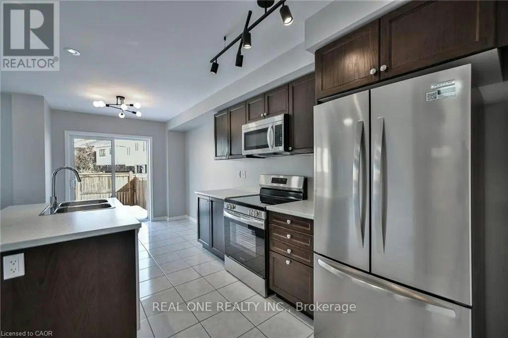 110 Arnold Marshall Boulevard, Cayuga, ON, N3W 0B9 - 10