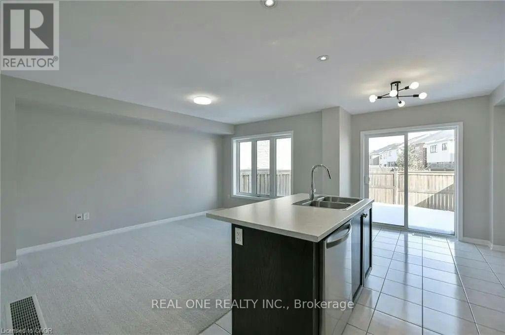 110 Arnold Marshall Boulevard, Cayuga, ON, N3W 0B9 - 3