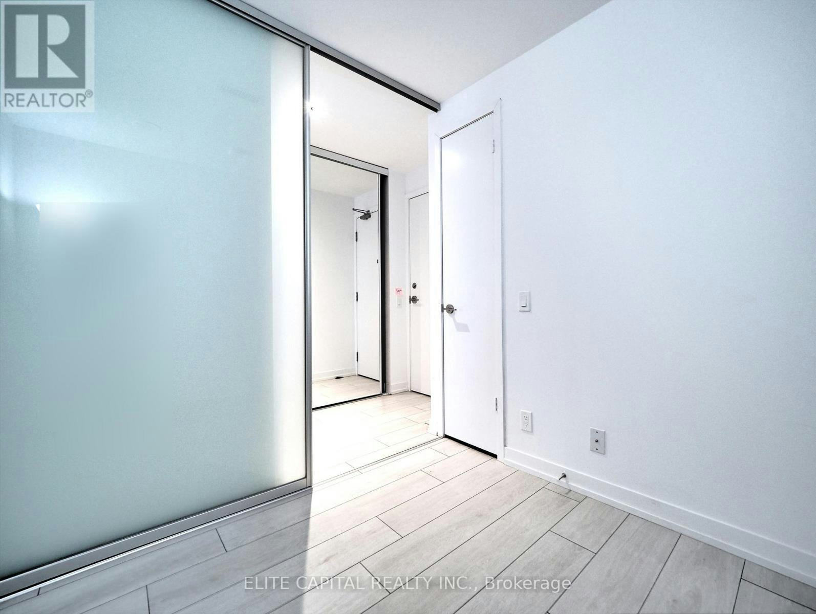 702-5 Buttermill Avenue, Vaughan, ON, L4K 0J5 - 8