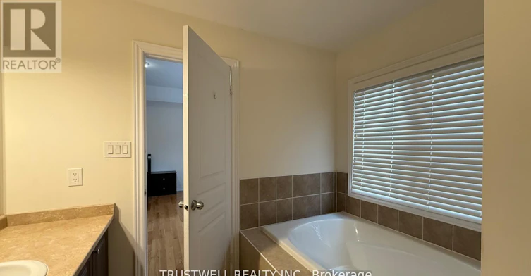 54 Busch Avenue, Markham, ON, L6C 0V4 - 10