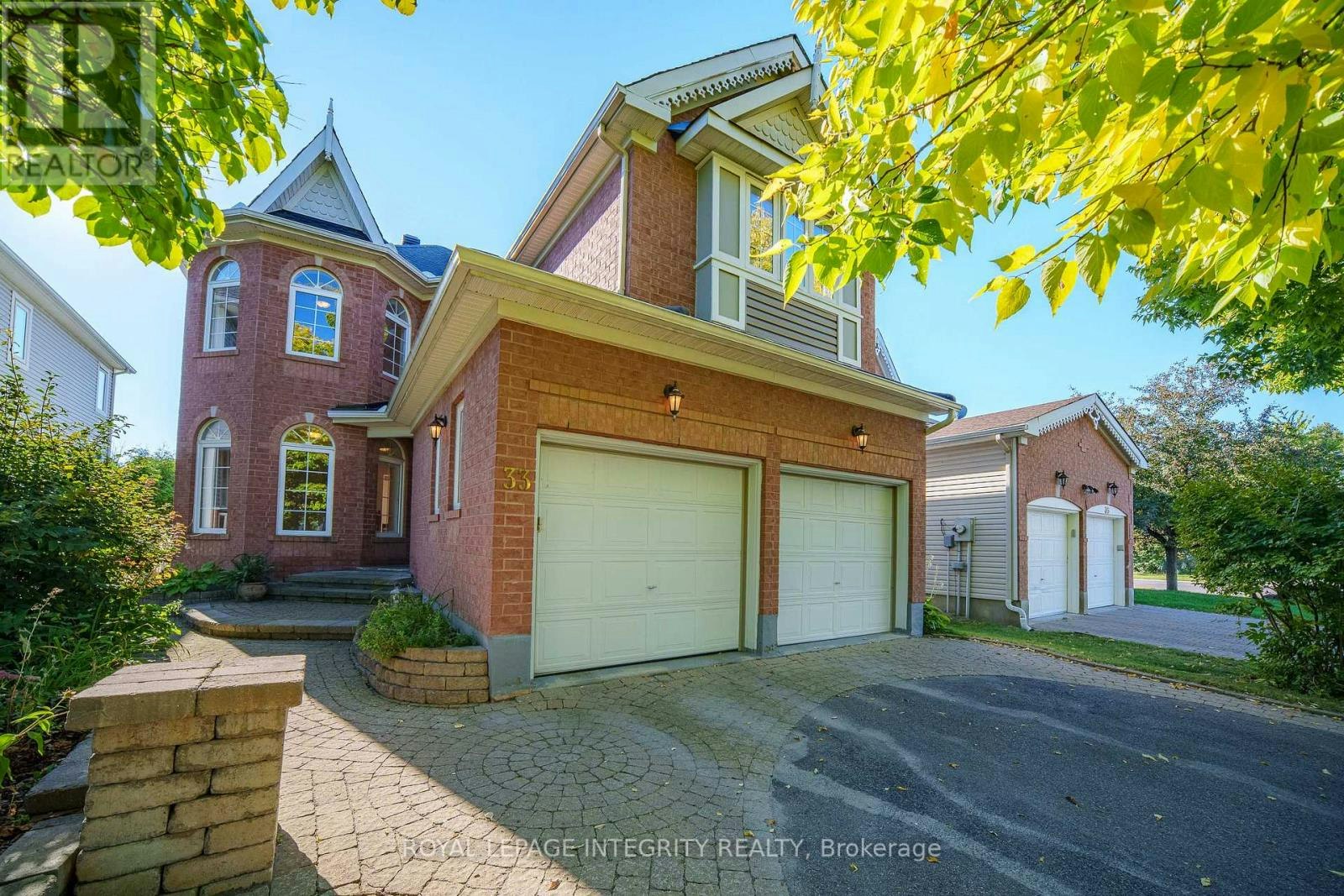33 Norgold Crescent, Ottawa, ON, K2T 1J1 - 2
