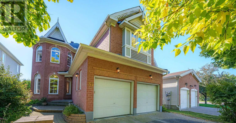 33 Norgold Crescent, Ottawa, ON, K2T 1J1 - 2