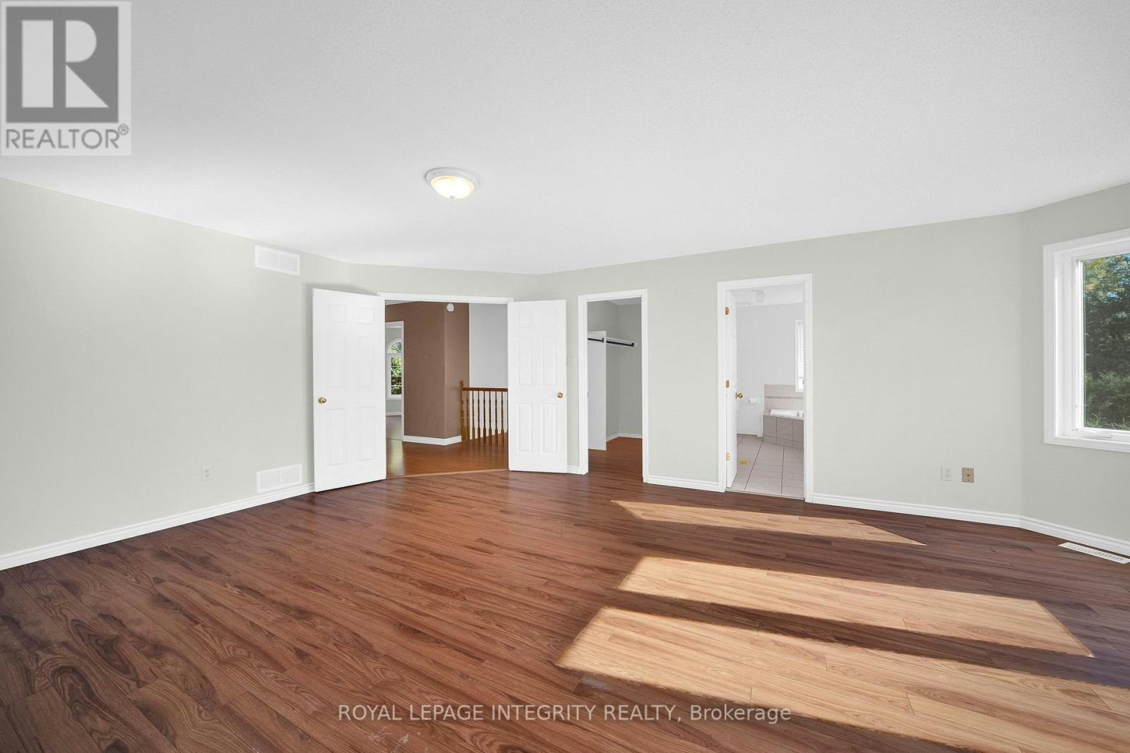 33 Norgold Crescent, Ottawa, ON, K2T 1J1 - 23