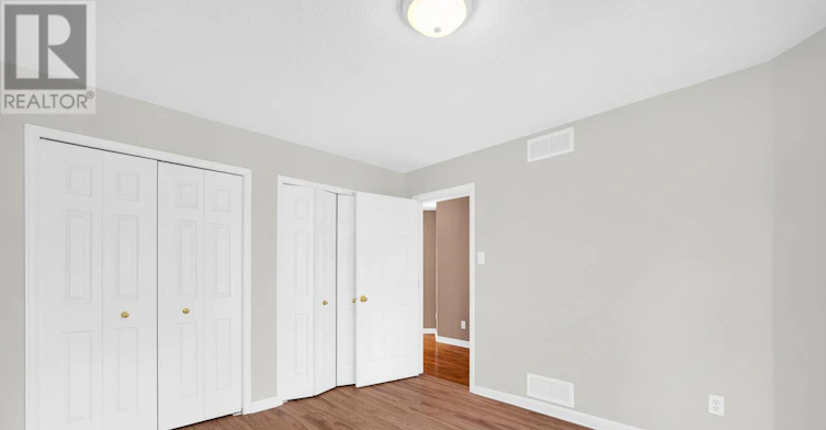 33 Norgold Crescent, Ottawa, ON, K2T 1J1 - 28